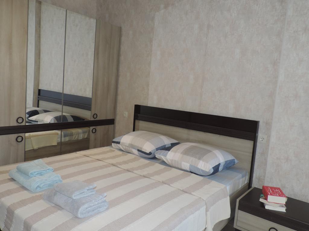 Tamara Apartment Takaishvili 3 Batumi Exterior photo